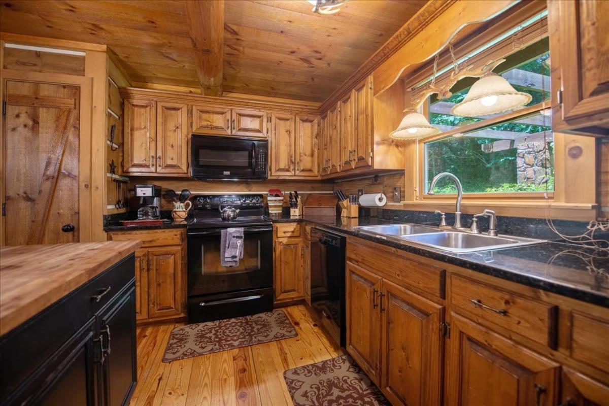 Waterfront Mountain Cabin With Hot Tub Villa Блу Ридж Екстериор снимка